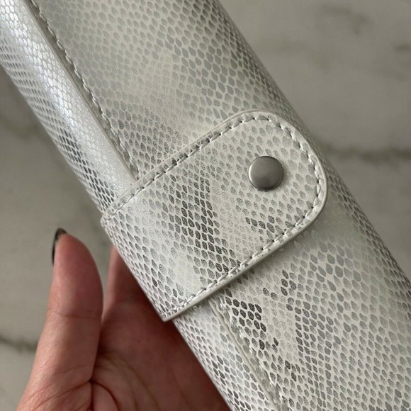 NEIMAN MARCUS Makeup White Brushes Roll Set of 5 pcs + Silver Snake Look Pouch - Picture 5 of 9